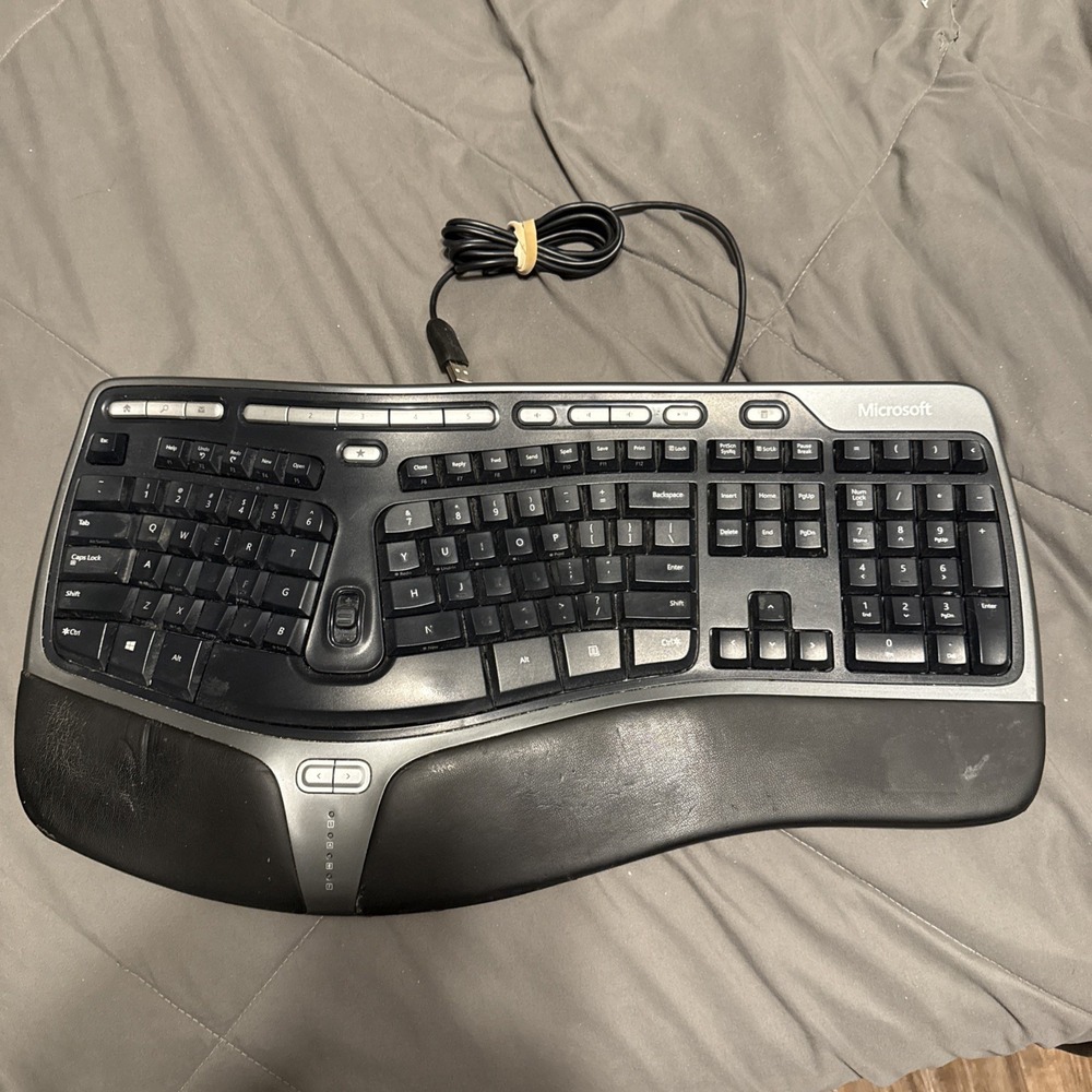 Microsoft Natural Ergonomic Keyboard 4000 v1.0 USB Wired Black Gray KU-0462